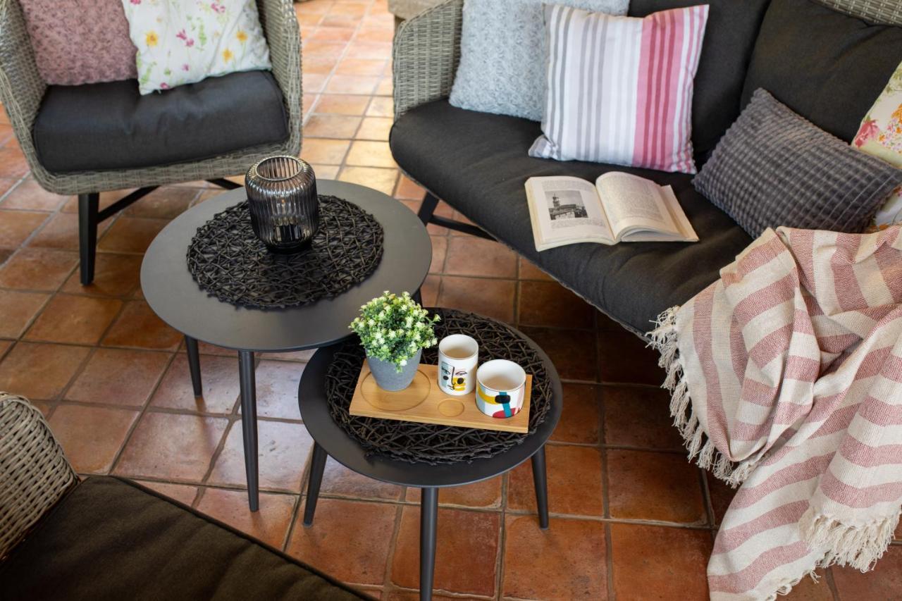 Apartman "Ela" Njivice Exteriör bild